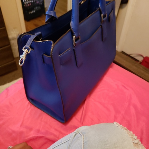 Michael Kors hand bag - Picture 3 of 4